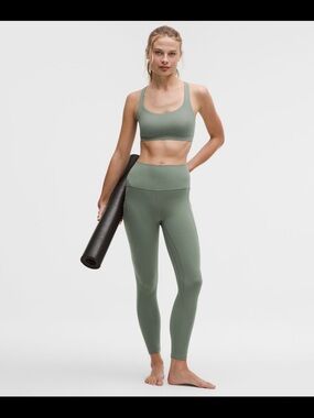 Lululemon high rise align 25” leggings with pockets in willow leaf